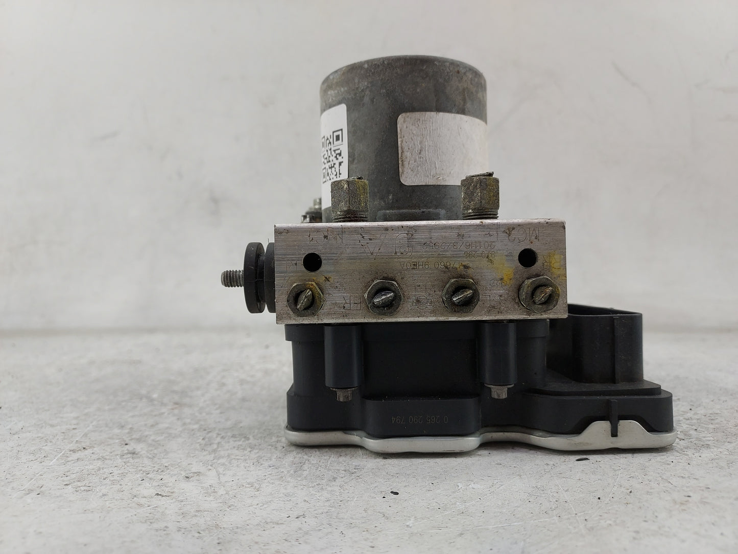 2021-2022 Nissan Altima ABS Pump Control Module Replacement P/N:0265956924 3330A20025 Fits Fits 2021 2022 OEM Used Auto Part