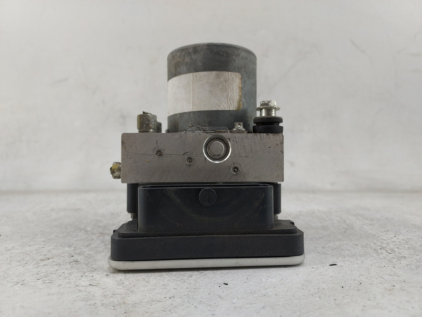 2021-2022 Nissan Altima ABS Pump Control Module Replacement P/N:0265956924 3330A20025 Fits Fits 2021 2022 OEM Used Auto Part