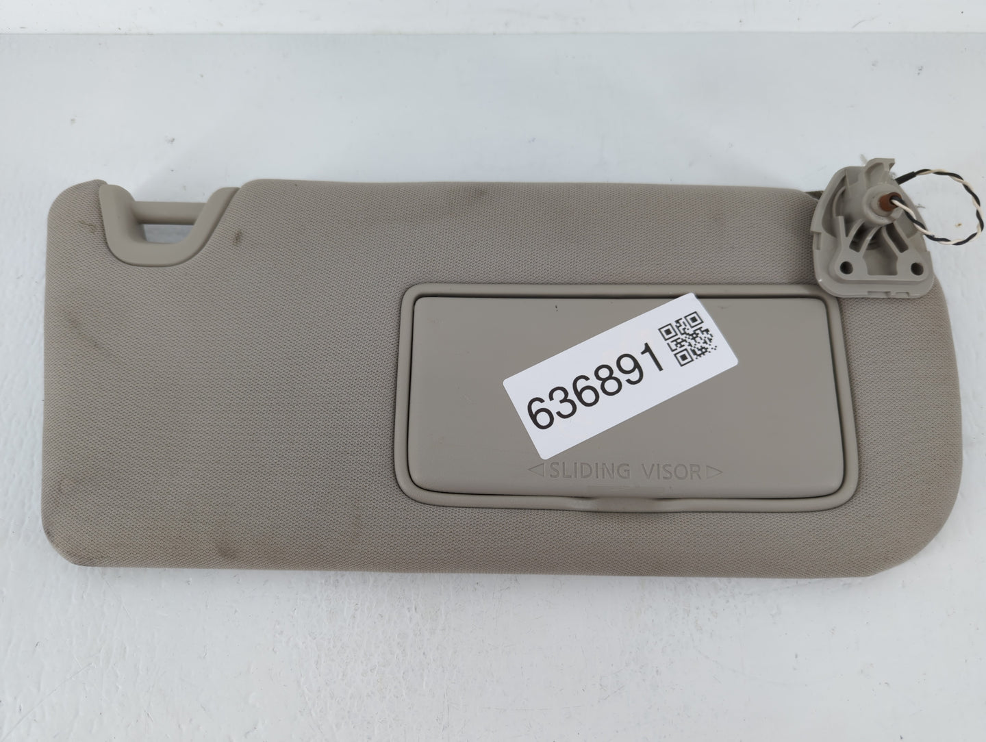 2021-2022 Nissan Altima Sun Visor Shade Replacement Passenger Right Mirror Fits Fits 2021 2022 OEM Used Auto Parts - Oemused