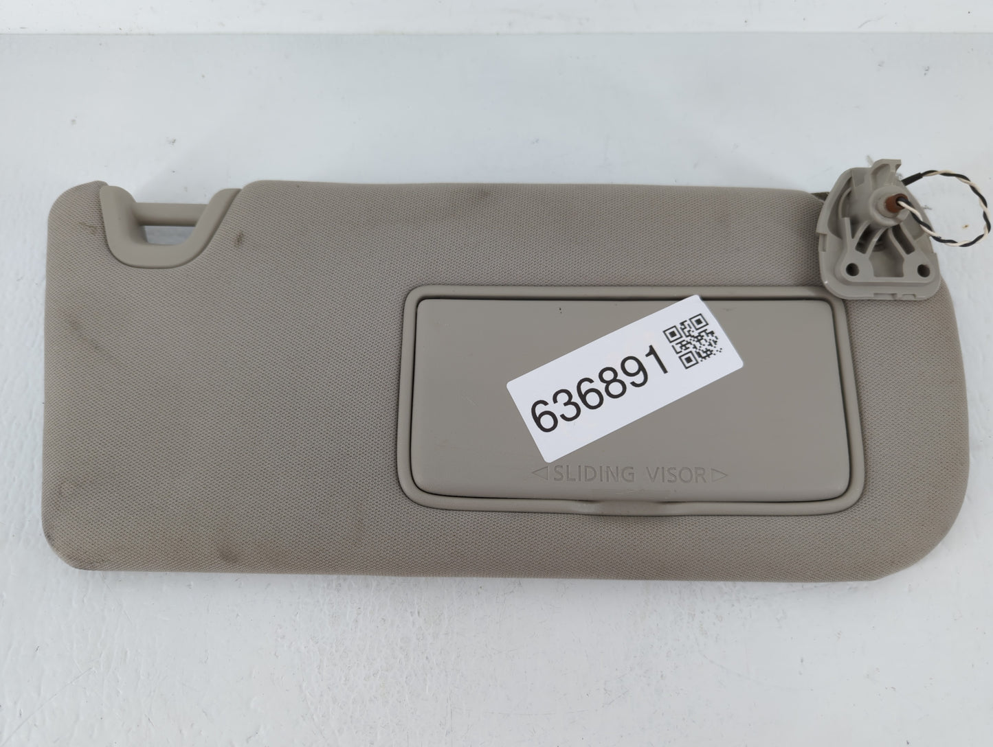 2021-2022 Nissan Altima Sun Visor Shade Replacement Passenger Right Mirror Fits Fits 2021 2022 OEM Used Auto Parts - Oemused