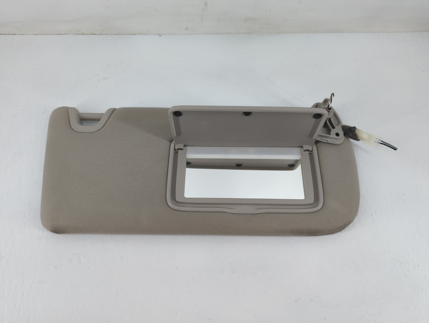 2021-2022 Nissan Altima Sun Visor Shade Replacement Passenger Right Mirror Fits Fits 2021 2022 OEM Used Auto Parts - Oemused