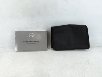 2021 Nissan Altima Owners Manual Book Guide P/N:OM21EA 0L34U1 OEM Used Auto Parts - Oemusedautoparts1.com