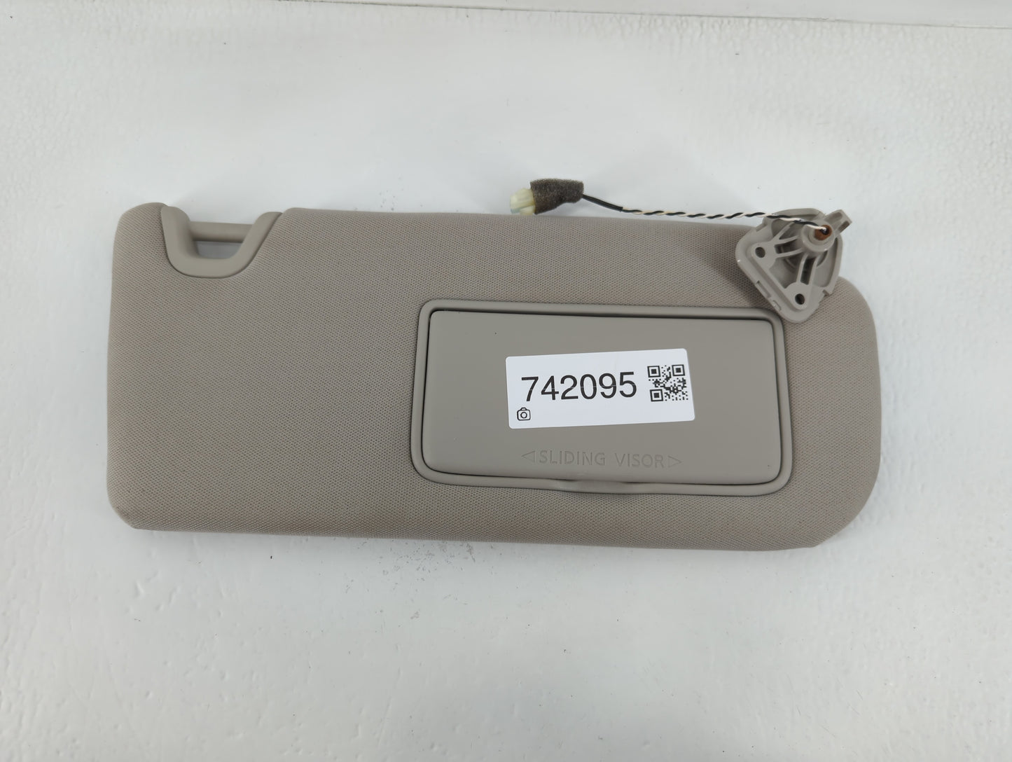 2021-2022 Nissan Altima Sun Visor Shade Replacement Passenger Right Mirror Fits Fits 2021 2022 OEM Used Auto Parts - Oemused