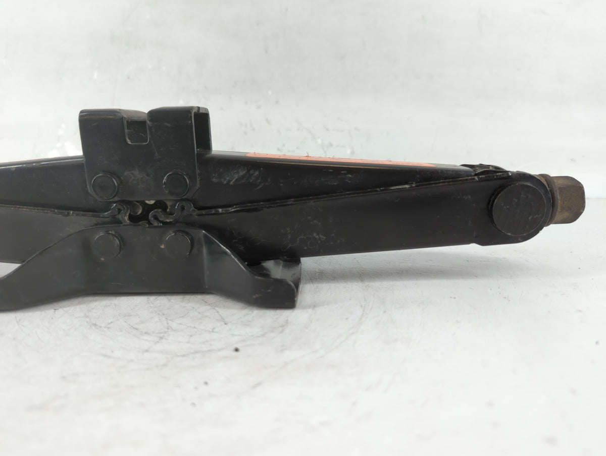 2021 Nissan Altima Spare Scissor Car Jack - Oemusedautoparts1.com