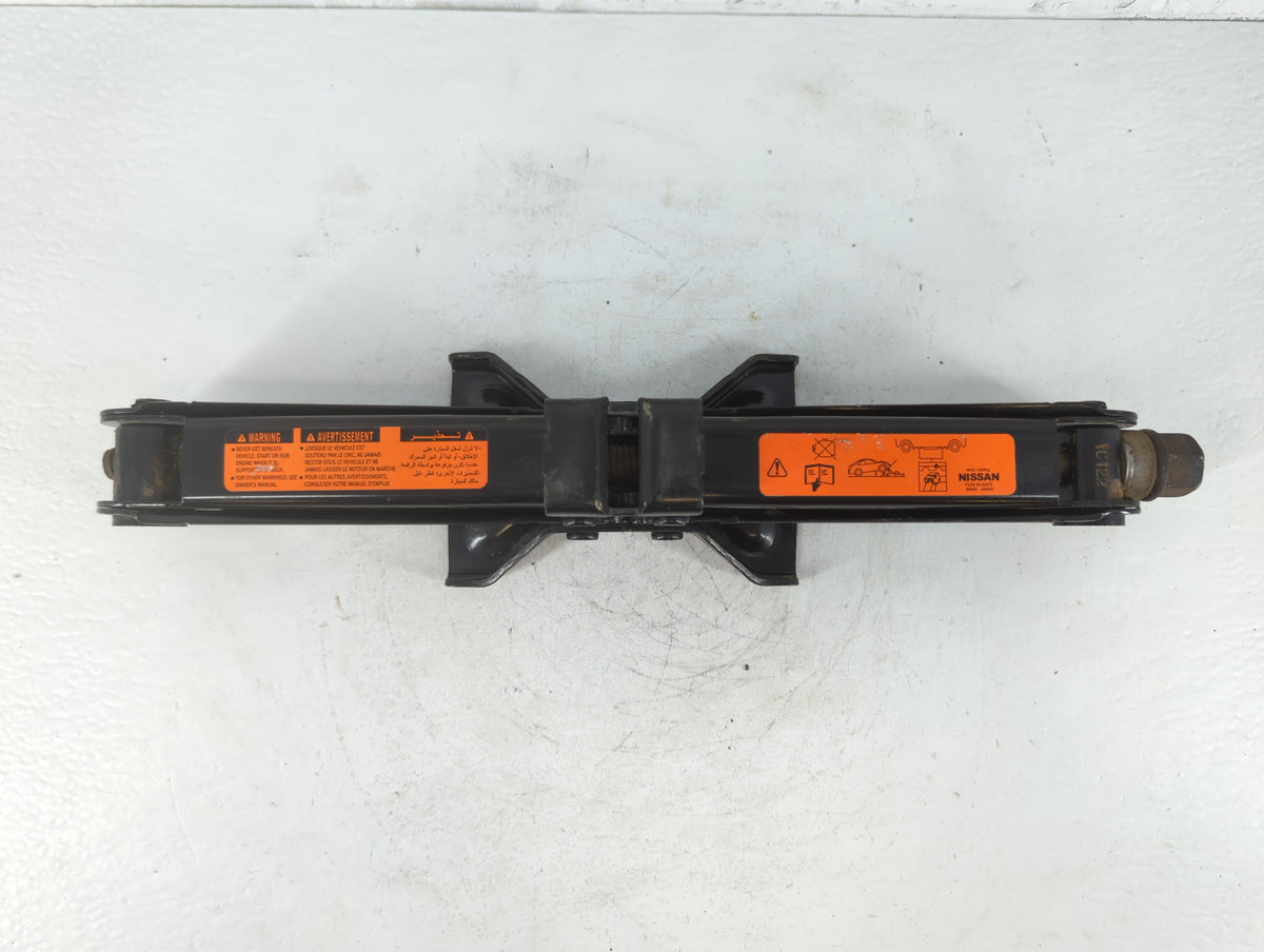 2021 Nissan Altima Spare Scissor Car Jack - Oemusedautoparts1.com