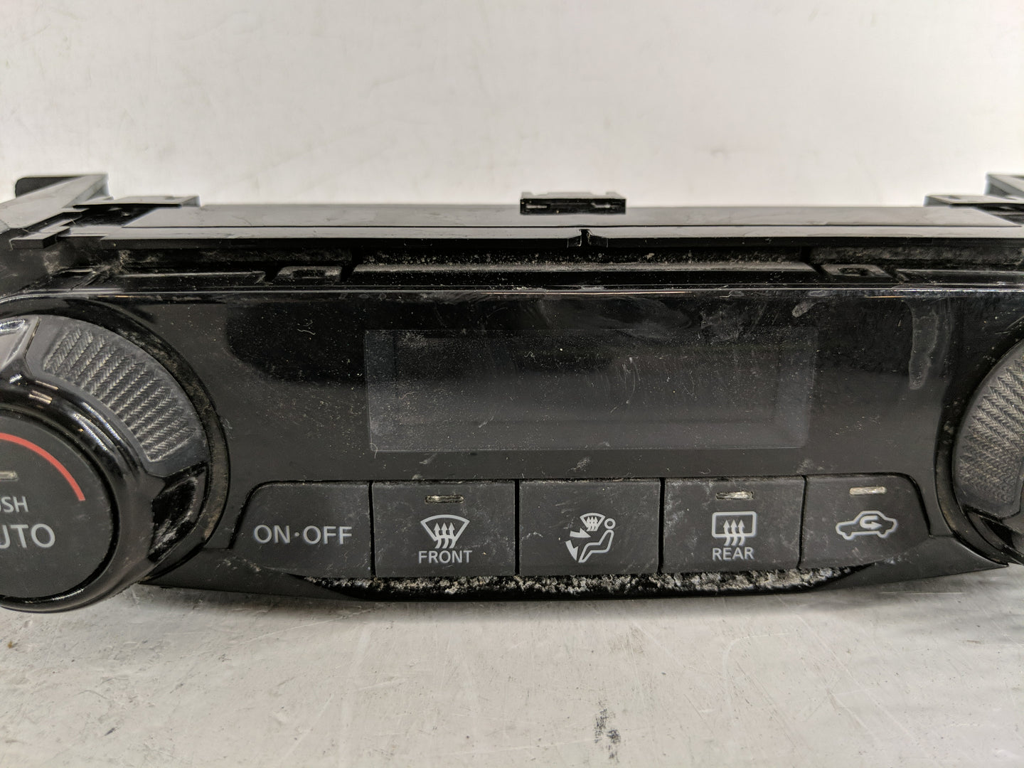 2018-2021 Nissan Kicks Climate Control Module Temperature AC/Heater Replacement P/N:275005R00A Fits Fits 2018 2019 2020 2021