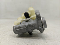 2021-2021 Nissan Kicks Brake Master Cylinder - Oemusedautoparts1.com