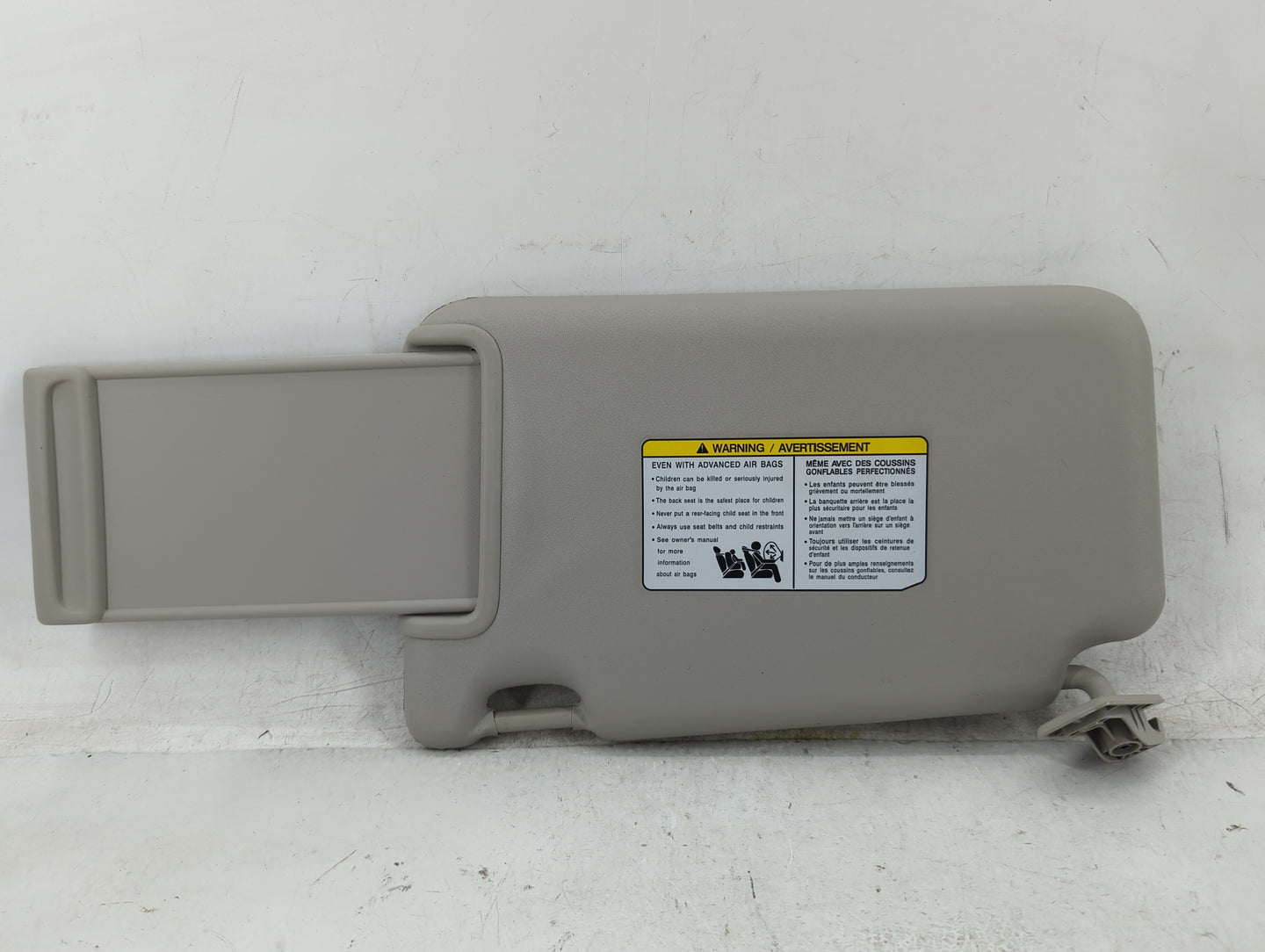 2018-2021 Nissan Kicks Sun Visor Shade Replacement Passenger Right Mirror Fits Fits 2018 2019 2020 2021 OEM Used Auto Parts 