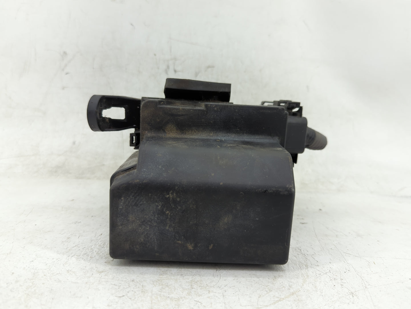 2018-2021 Nissan Kicks Fusebox Fuse Box Panel Relay Module P/N:284B7 6CA3A Fits Fits 2018 2019 2020 2021 OEM Used Auto Parts