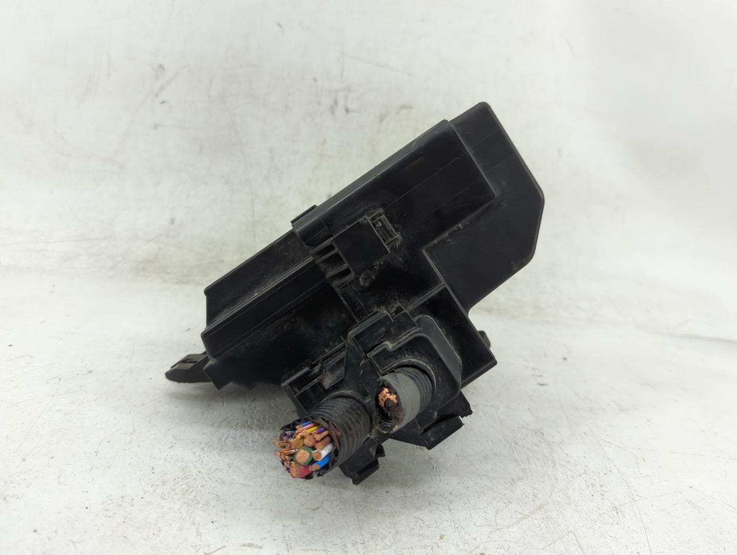 2018-2021 Nissan Kicks Fusebox Fuse Box Panel Relay Module P/N:284B7 6CA3A Fits Fits 2018 2019 2020 2021 OEM Used Auto Parts