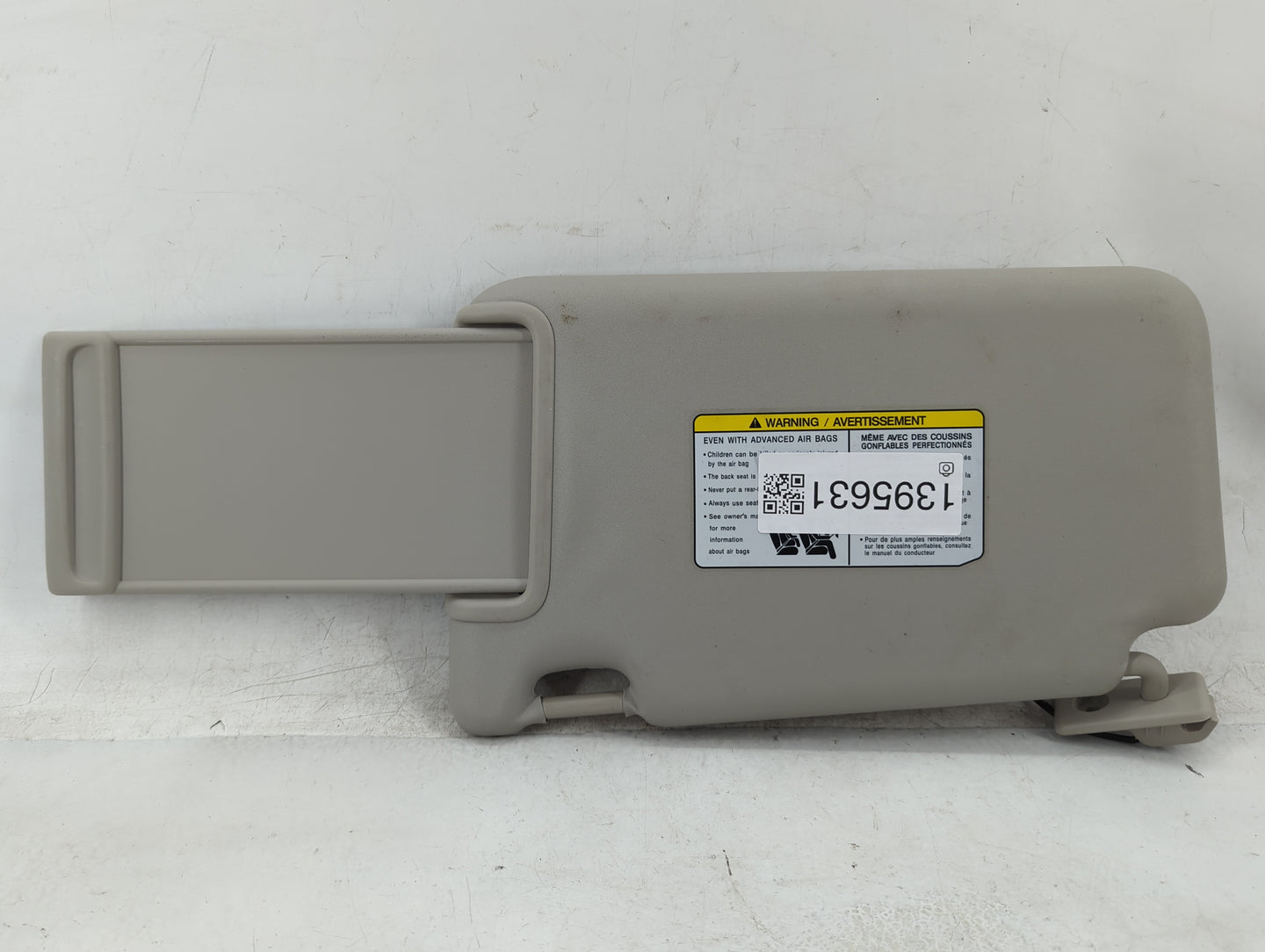 2018-2021 Nissan Kicks Sun Visor Shade Replacement Passenger Right Mirror Fits Fits 2018 2019 2020 2021 OEM Used Auto Parts 