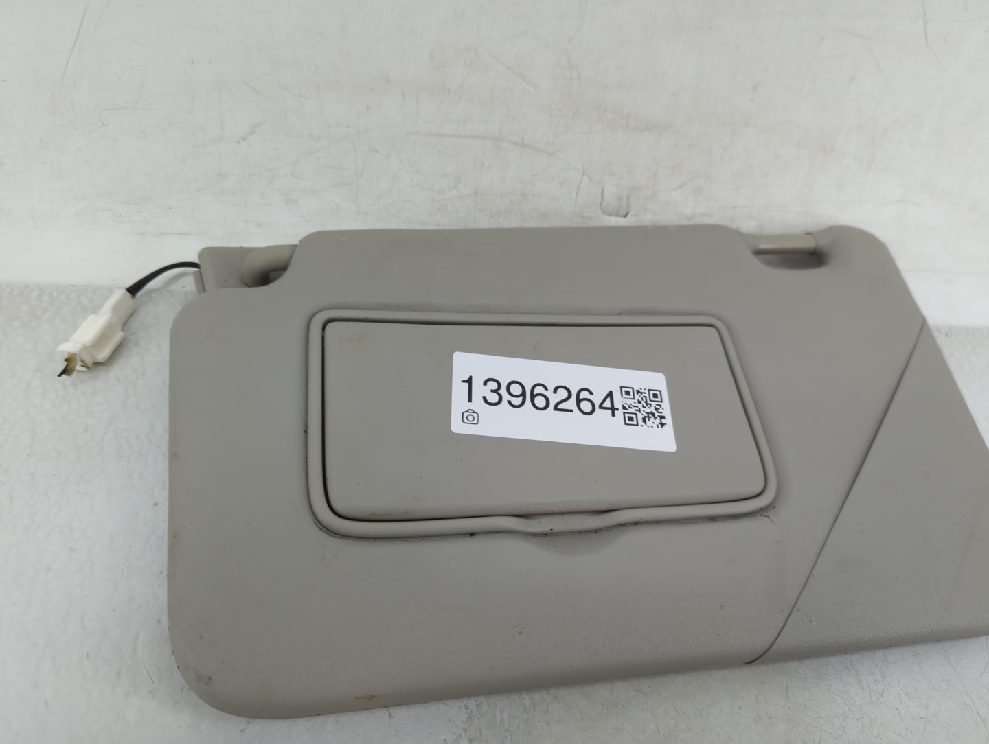 2018-2021 Nissan Kicks Sun Visor Shade Replacement Passenger Right Mirror Fits Fits 2018 2019 2020 2021 OEM Used Auto Parts 