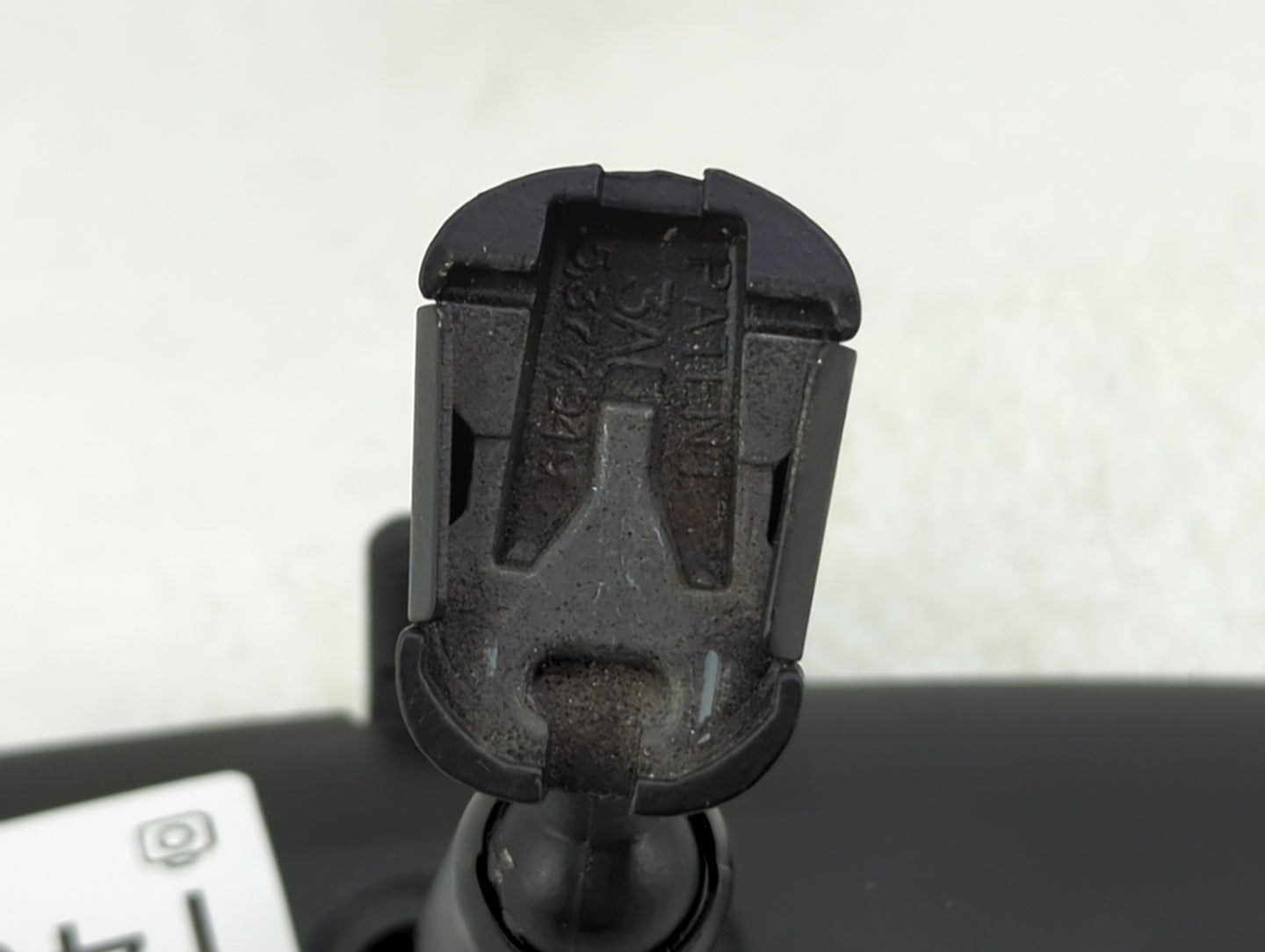 2018-2021 Nissan Kicks Interior Rear View Mirror Replacement OEM P/N:E8011681 Fits OEM Used Auto Parts - Oemusedautoparts1.c
