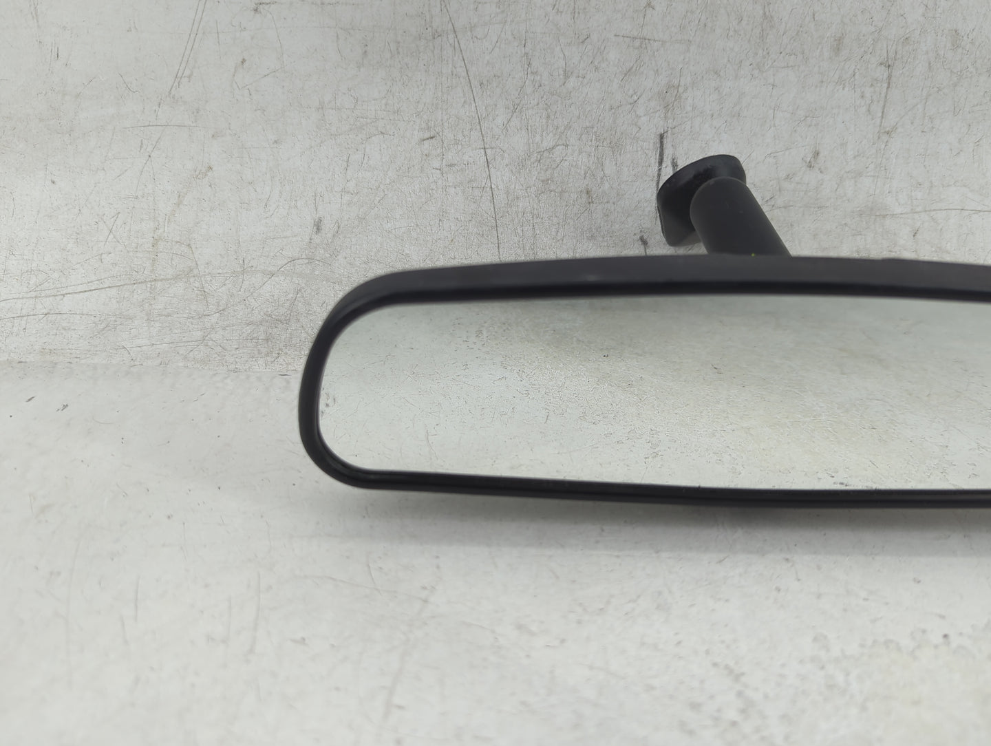 2021 Nissan Kicks Interior Rear View Mirror Replacement OEM P/N:E8011681 Fits OEM Used Auto Parts - Oemusedautoparts1.com