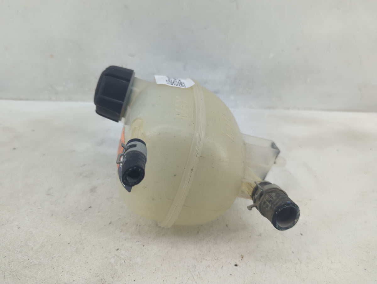 2018-2021 Nissan Kicks Radiator Coolant Overflow Expansion Tank Bottle 1410385 - Oemusedautoparts1.com