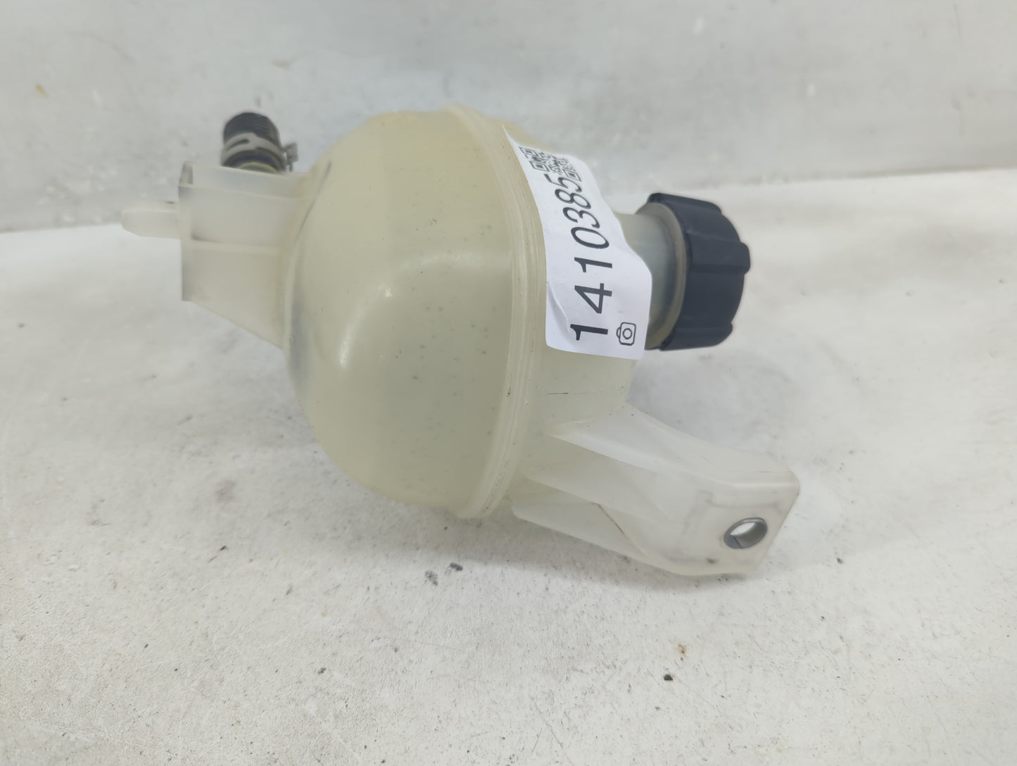 2018-2021 Nissan Kicks Radiator Coolant Overflow Expansion Tank Bottle 1410385 - Oemusedautoparts1.com