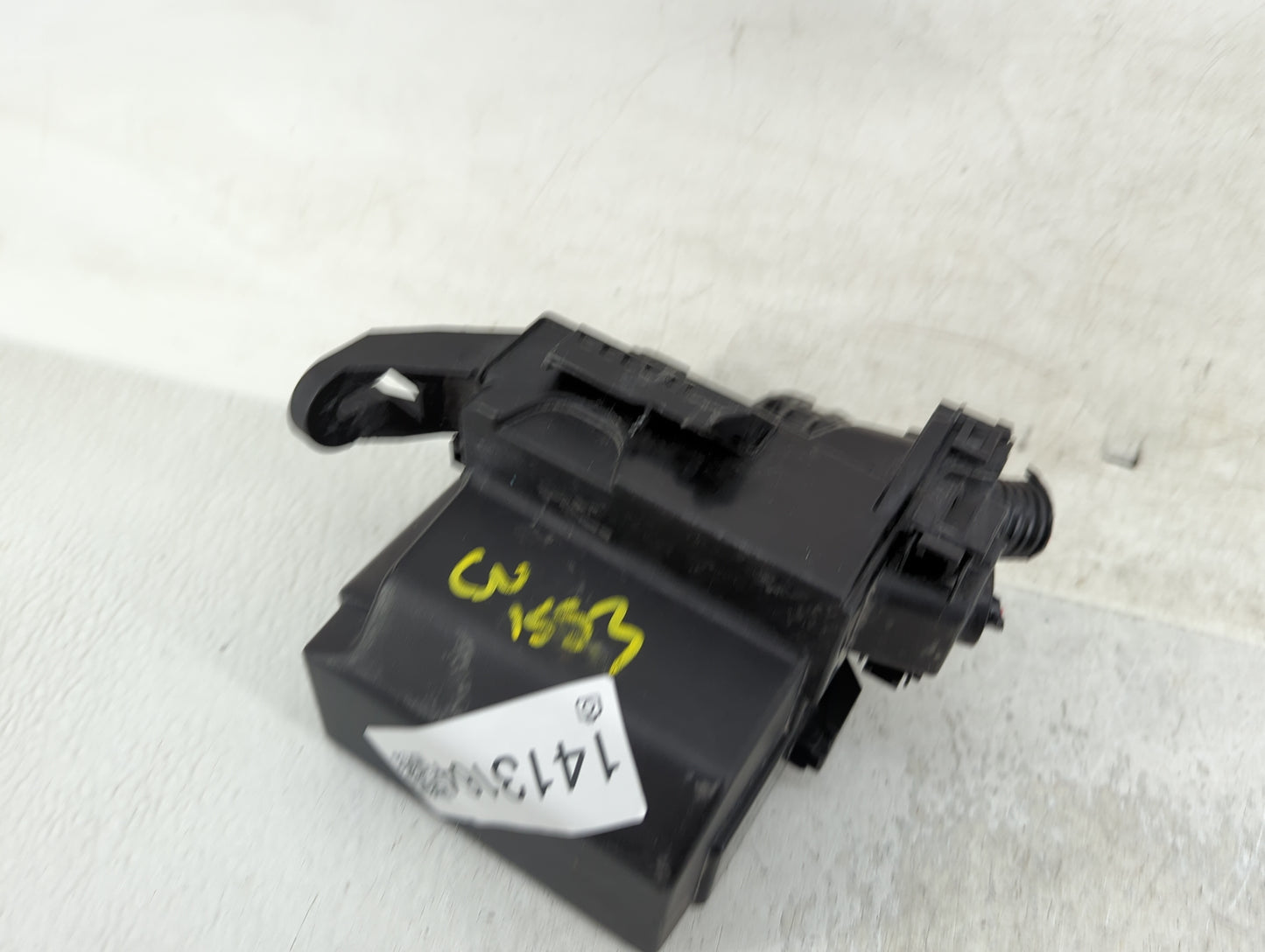 2018-2021 Nissan Kicks Fusebox Fuse Box Panel Relay Module Fits Fits 2018 2019 2020 2021 OEM Used Auto Parts - Oemusedautopa
