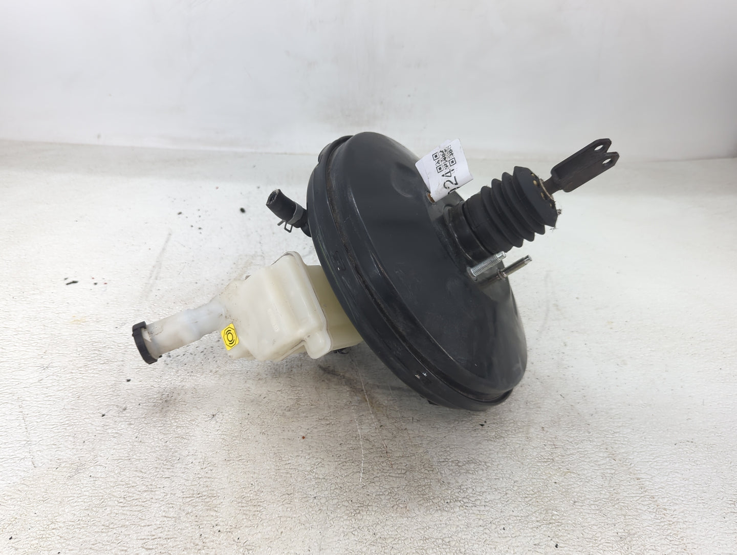 2021-2021 Nissan Kicks Power Brake Booster Oem - Oemusedautoparts1.com