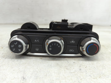 2021 Nissan Kicks Climate Control Module Temperature AC/Heater Replacement P/N:T19822C B Fits OEM Used Auto Parts - Oemuseda