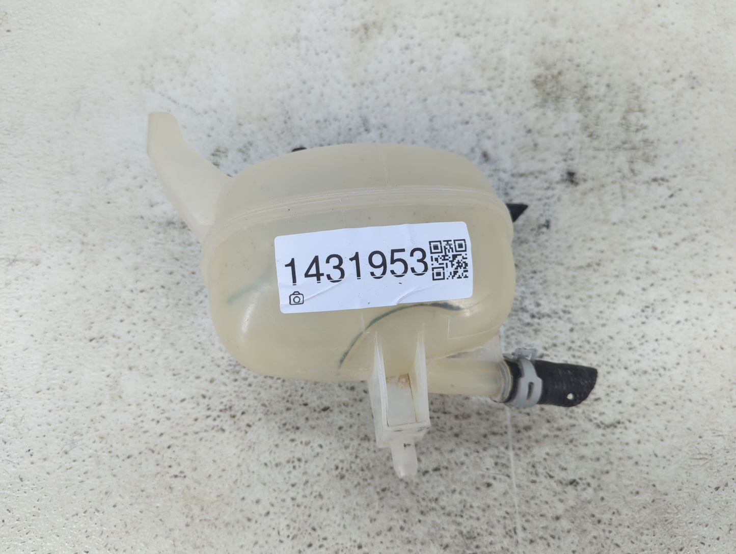 2018-2021 Nissan Kicks Radiator Coolant Overflow Expansion Tank Bottle 1431953 - Oemusedautoparts1.com