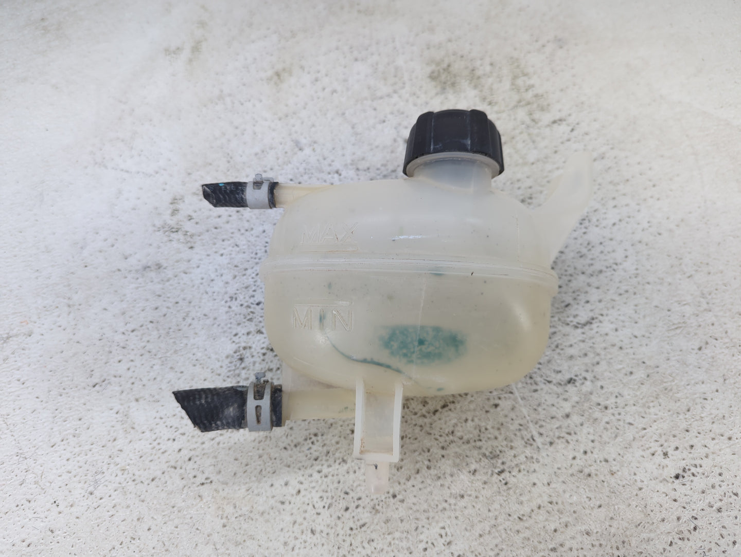 2018-2021 Nissan Kicks Radiator Coolant Overflow Expansion Tank Bottle 1431953 - Oemusedautoparts1.com