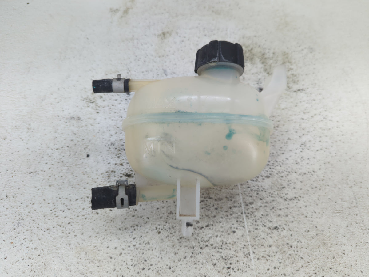2018-2021 Nissan Kicks Radiator Coolant Overflow Expansion Tank Bottle 1432520 - Oemusedautoparts1.com