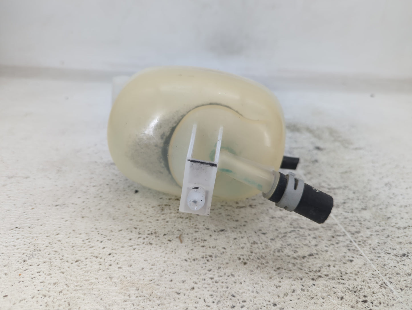 2018-2021 Nissan Kicks Radiator Coolant Overflow Expansion Tank Bottle 1432520 - Oemusedautoparts1.com
