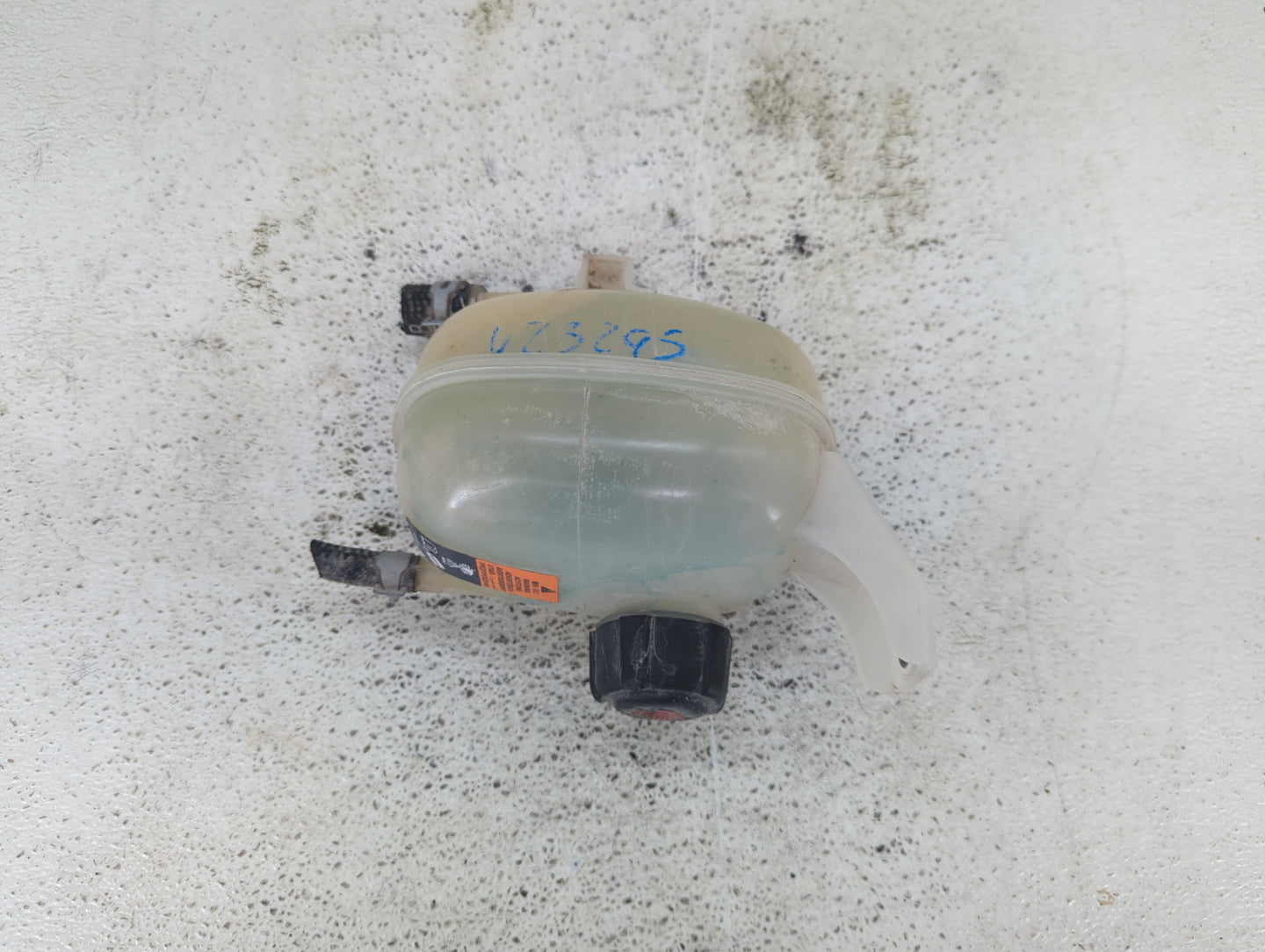 2018-2021 Nissan Kicks Radiator Coolant Overflow Expansion Tank Bottle 1432548 - Oemusedautoparts1.com