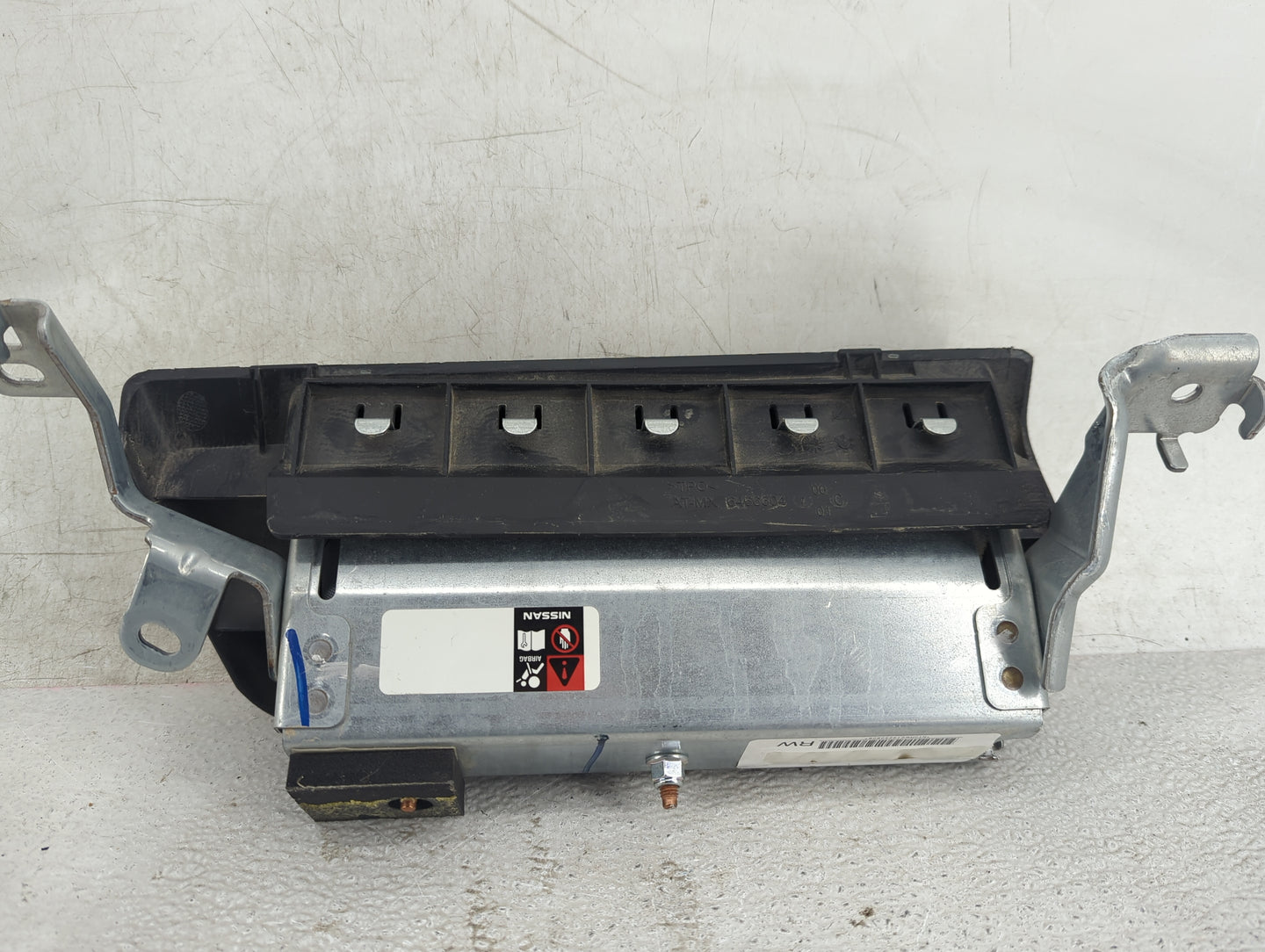 2021 Nissan Kicks Air Bag Passenger Right Dashboard OEM P/N:6466604 Fits OEM Used Auto Parts - Oemusedautoparts1.com