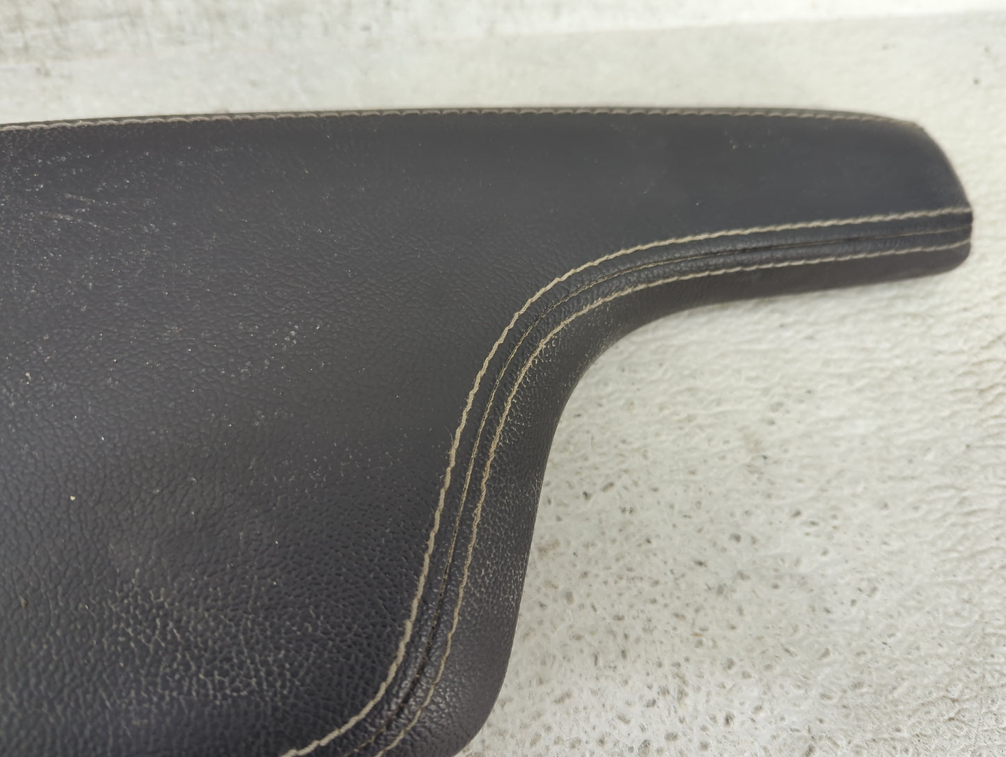 2021 Nissan Kicks Center Console Armrest Cover Lid Fits OEM Used Auto Parts - Oemusedautoparts1.com