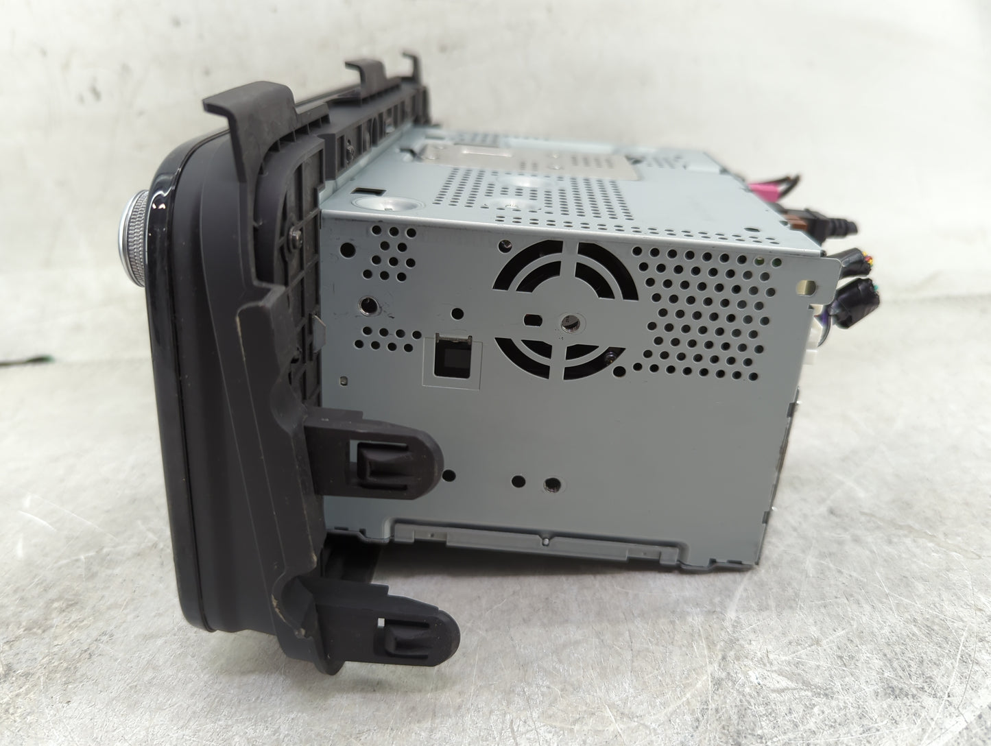 2021 Nissan Kicks Radio AM FM Cd Player Receiver Replacement P/N:2591A 5R01B Fits OEM Used Auto Parts - Oemusedautoparts1.co