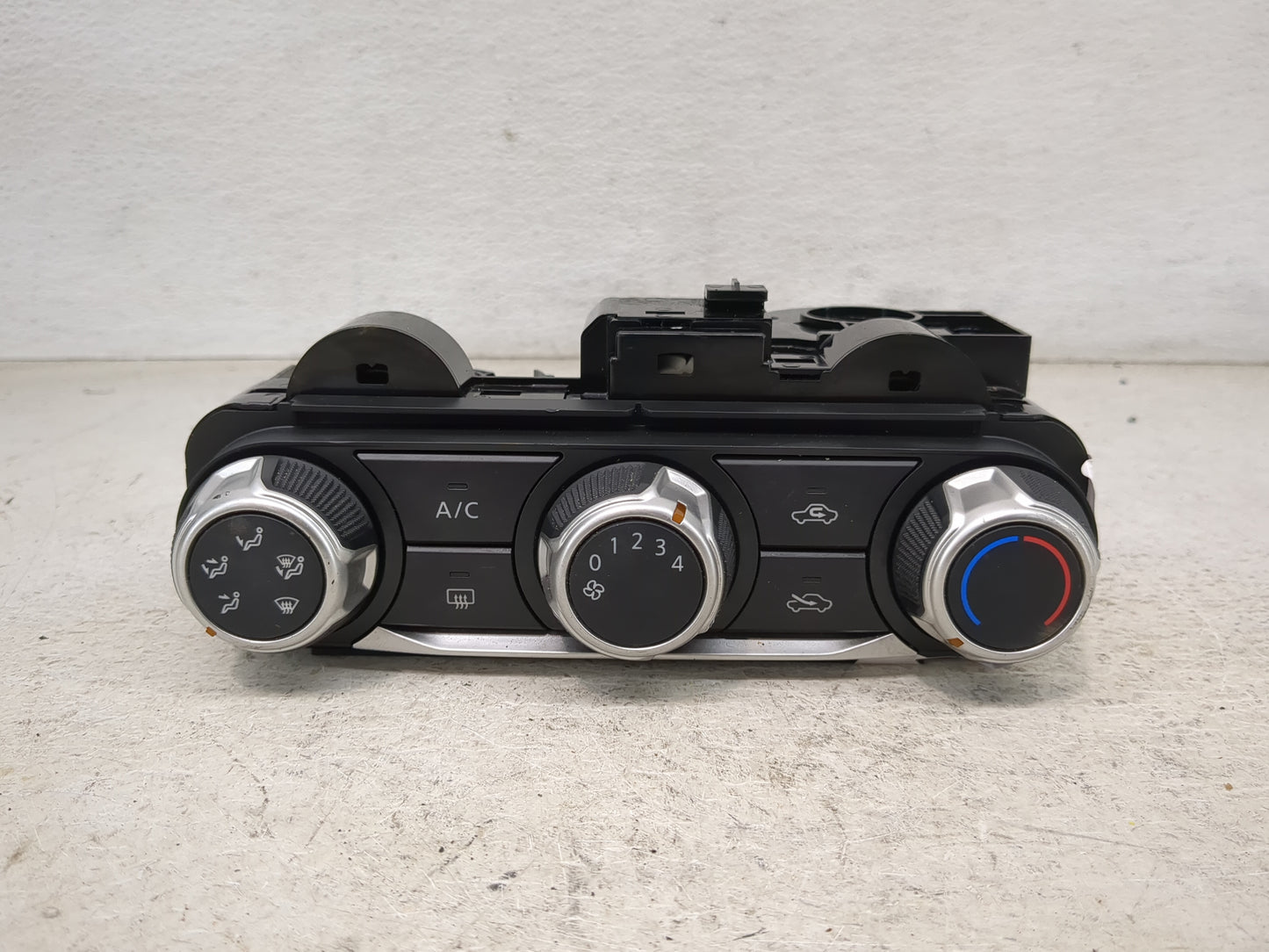 2018-2021 Nissan Kicks Climate Control Module Temperature AC/Heater Replacement P/N:T19822CB Fits Fits 2018 2019 2020 2021 O