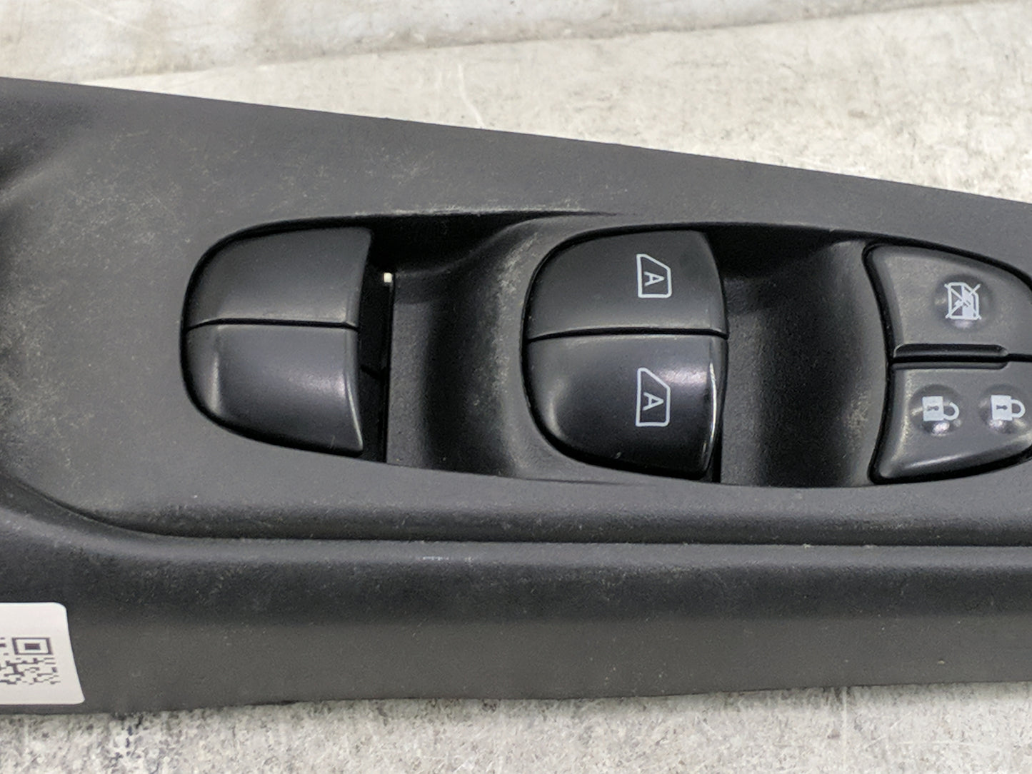 2018-2021 Nissan Kicks Master Power Window Switch Replacement Driver Side Left P/N:25401 5RL0A 25570 5RA0A Fits OEM Used Aut