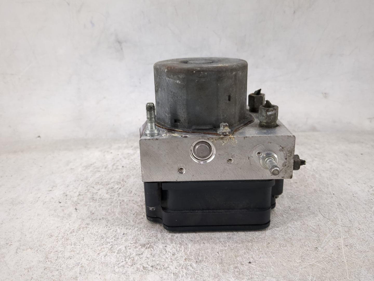2021 Nissan Kicks ABS Pump Control Module Replacement P/N:476605R40A 0265298240 Fits OEM Used Auto Parts - Oemusedautoparts1