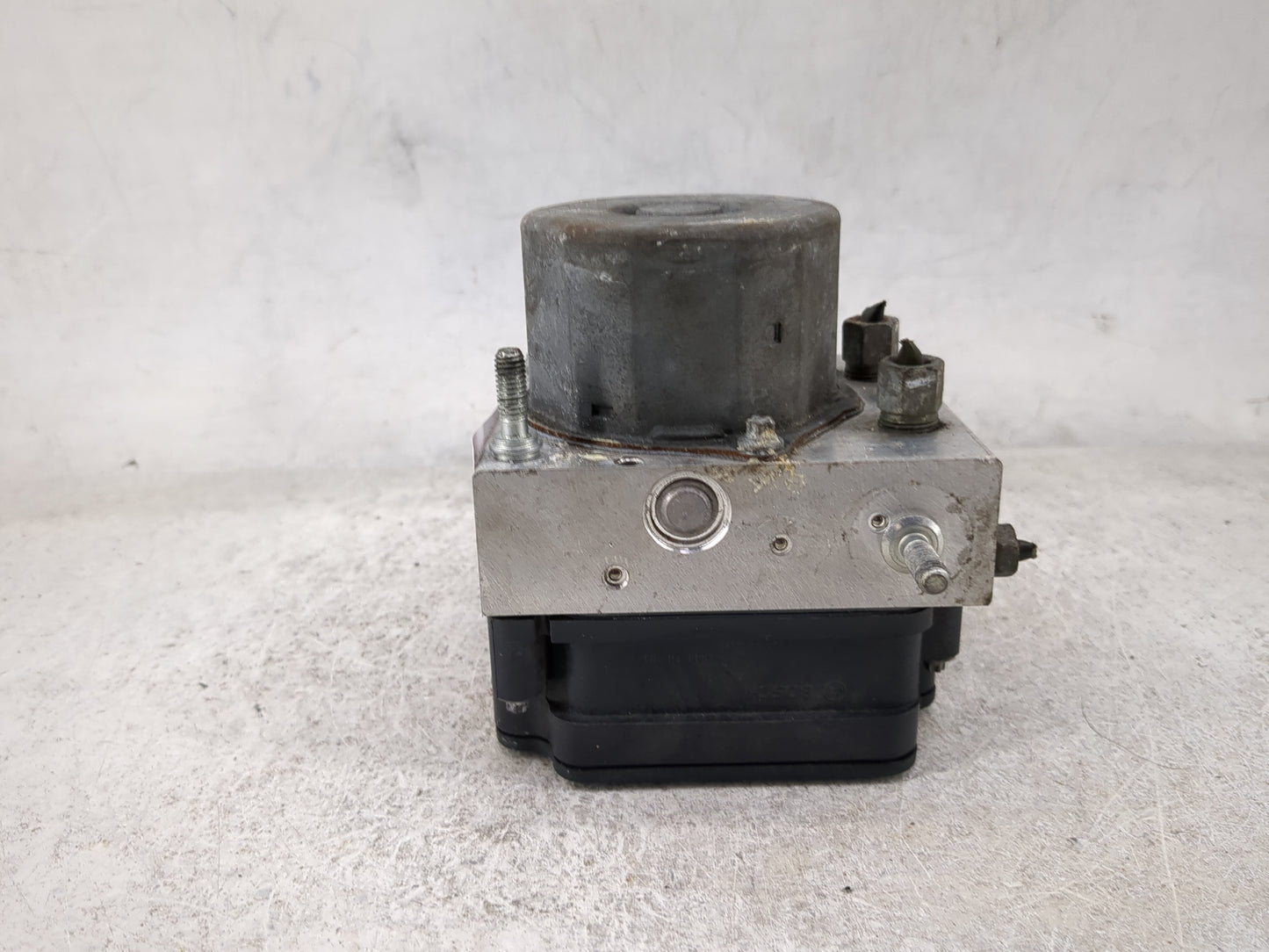 2021 Nissan Kicks ABS Pump Control Module Replacement P/N:476605R40A 0265298240 Fits OEM Used Auto Parts - Oemusedautoparts1