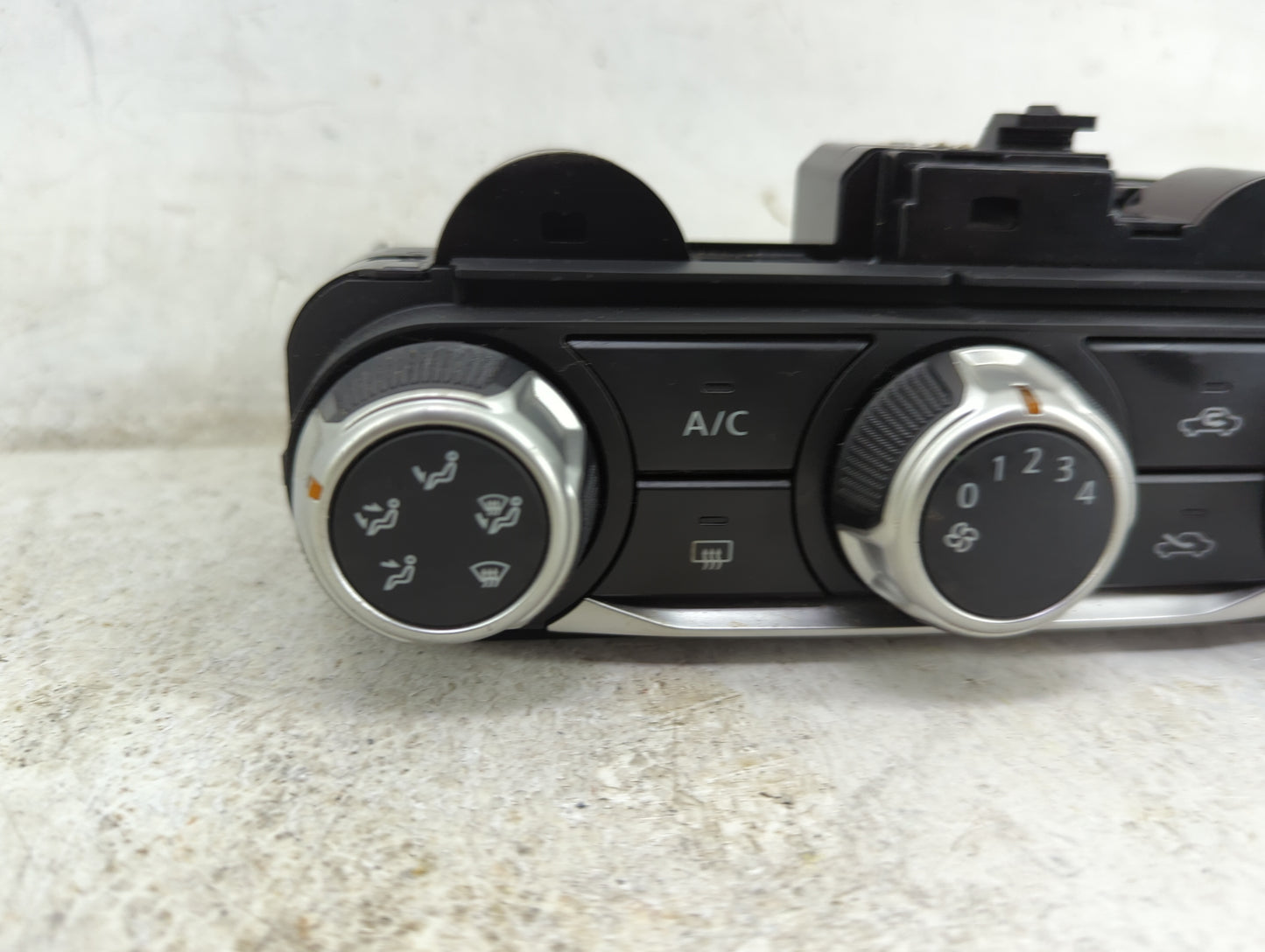 2018-2021 Nissan Kicks Climate Control Module Temperature AC/Heater Replacement P/N:T19822C B Fits Fits 2018 2019 2020 2021 