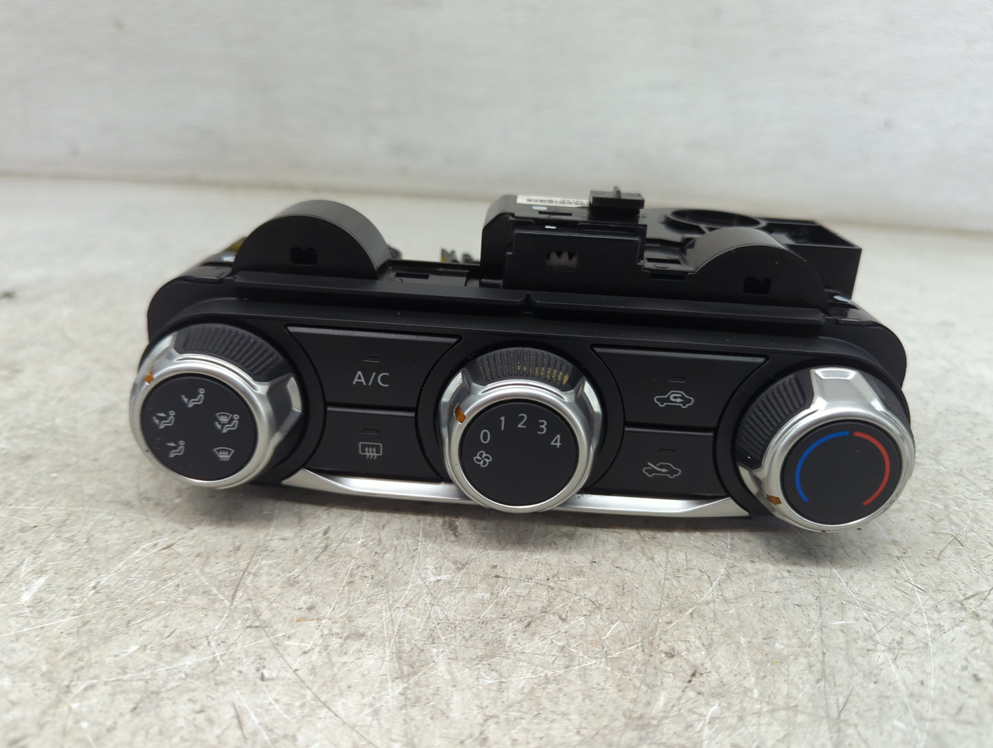 2018-2021 Nissan Kicks Climate Control Module Temperature AC/Heater Replacement P/N:T19822CB Fits Fits 2018 2019 2020 2021 O