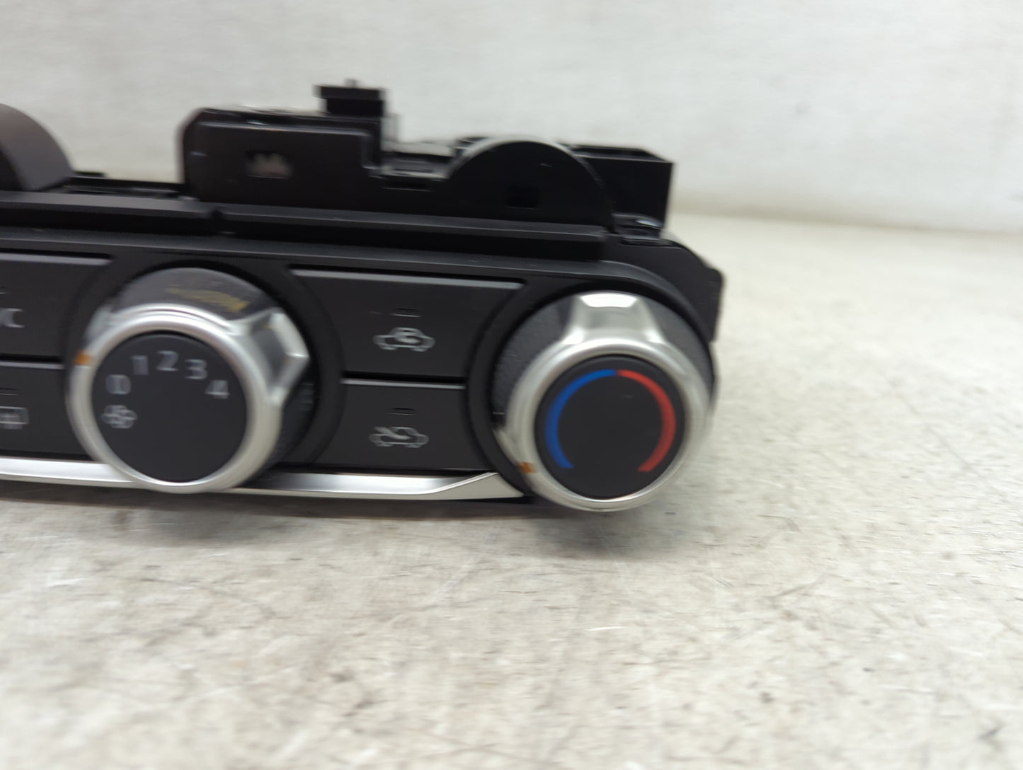 2018-2021 Nissan Kicks Climate Control Module Temperature AC/Heater Replacement P/N:T19822CB Fits Fits 2018 2019 2020 2021 O
