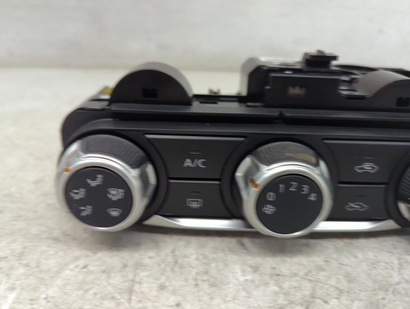 2018-2021 Nissan Kicks Climate Control Module Temperature AC/Heater Replacement P/N:T19822CB Fits Fits 2018 2019 2020 2021 O