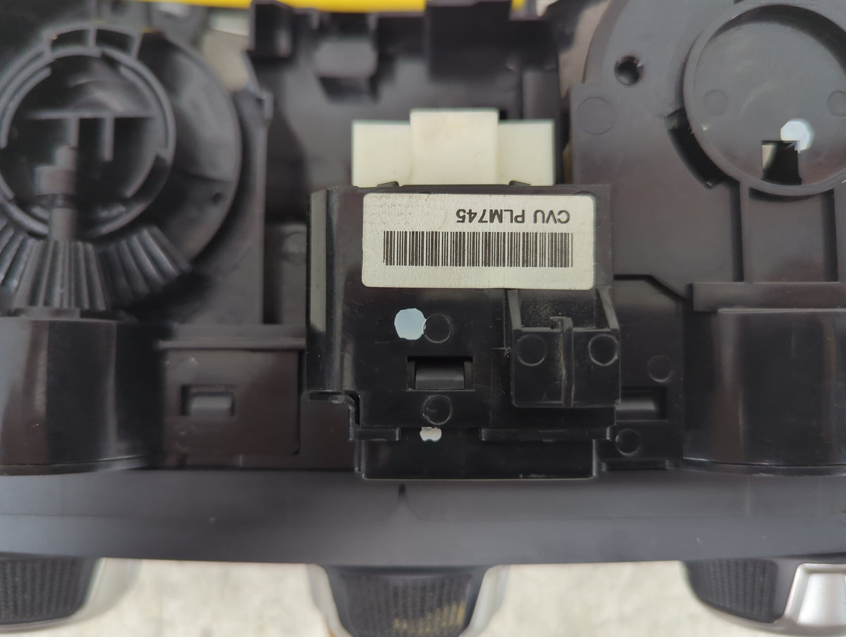 2018-2021 Nissan Kicks Climate Control Module Temperature AC/Heater Replacement P/N:T19822CB Fits Fits 2018 2019 2020 2021 O
