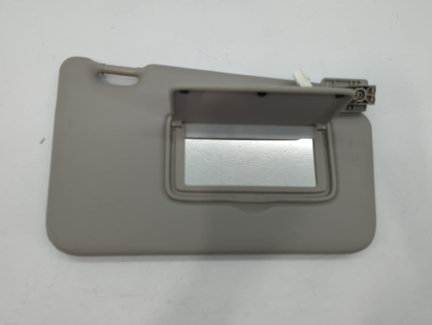 2018-2021 Nissan Kicks Sun Visor Shade Replacement Passenger Right Mirror Fits Fits 2018 2019 2020 2021 OEM Used Auto Parts 
