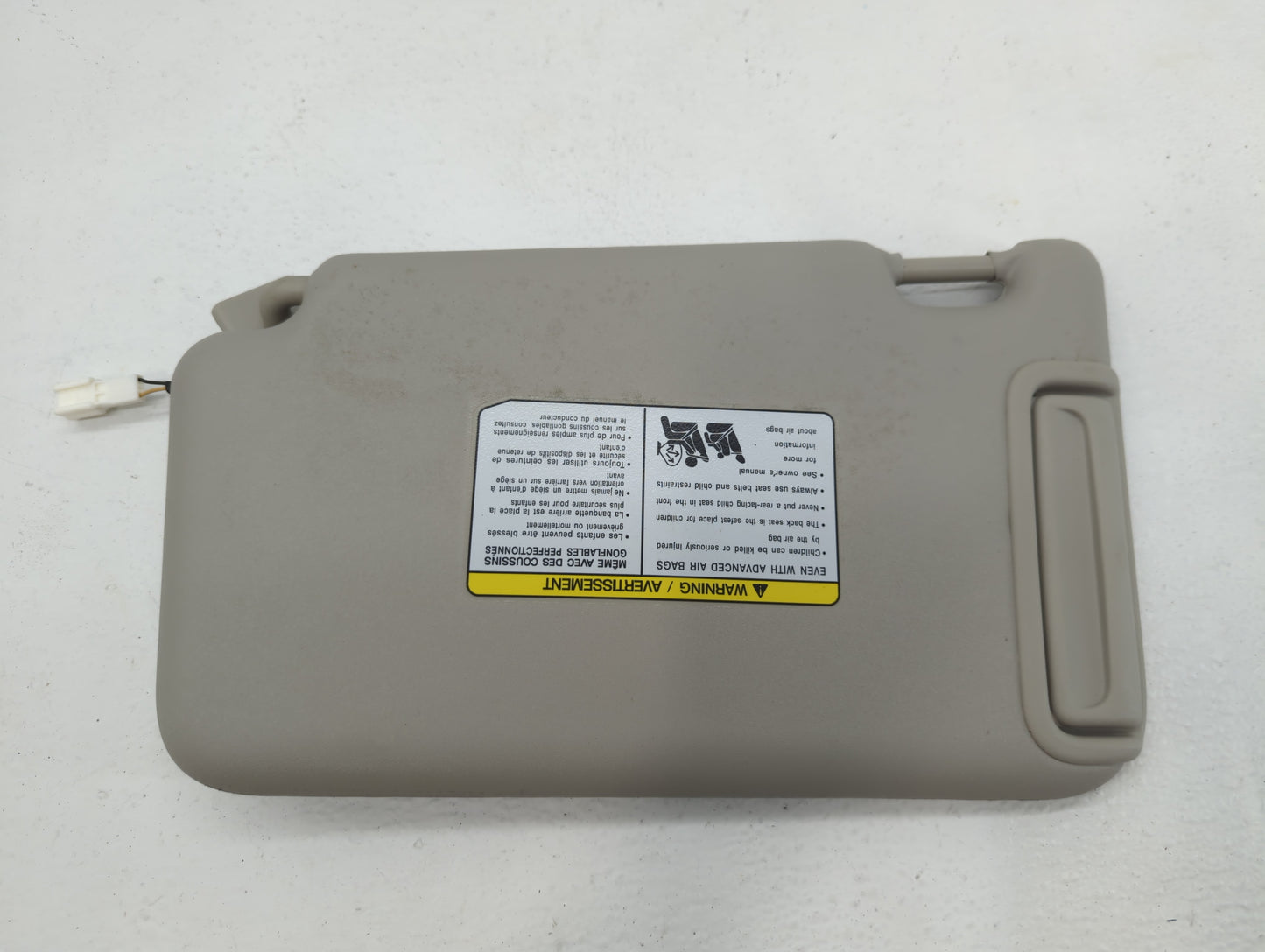 2018-2021 Nissan Kicks Sun Visor Shade Replacement Passenger Right Mirror Fits Fits 2018 2019 2020 2021 OEM Used Auto Parts 