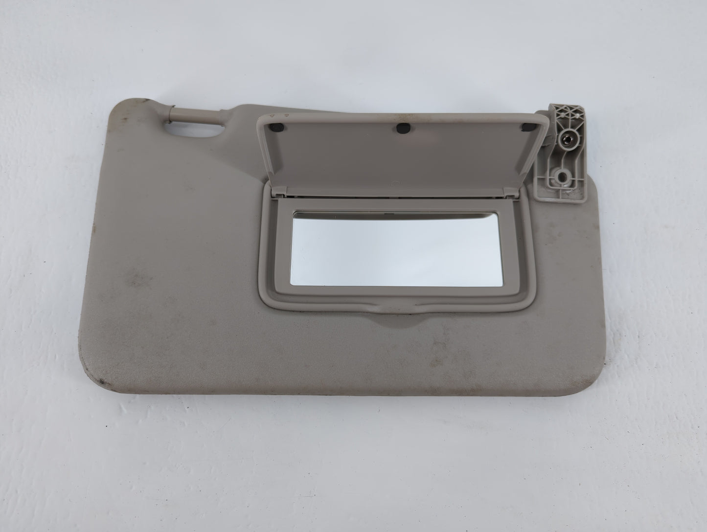 2018-2021 Nissan Kicks Sun Visor Shade Replacement Passenger Right Mirror Fits Fits 2018 2019 2020 2021 OEM Used Auto Parts 