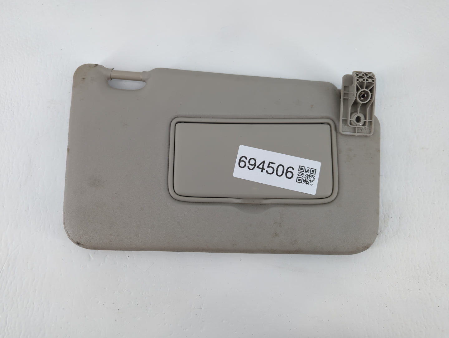 2018-2021 Nissan Kicks Sun Visor Shade Replacement Passenger Right Mirror Fits Fits 2018 2019 2020 2021 OEM Used Auto Parts 