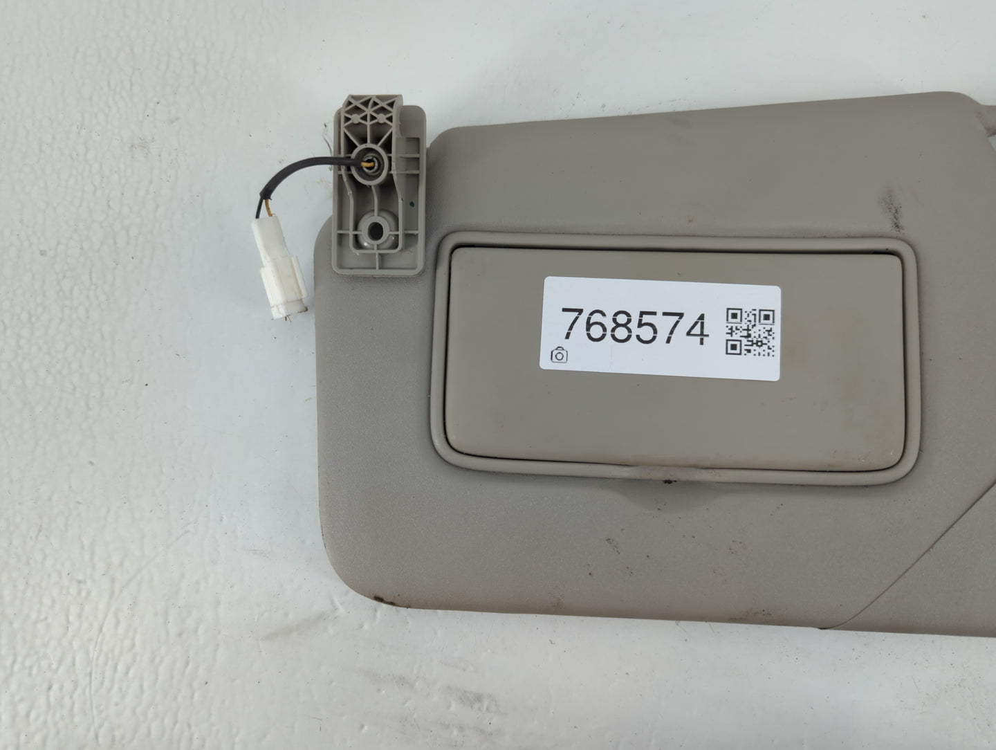 2018-2021 Nissan Kicks Sun Visor Shade Replacement Passenger Right Mirror Fits Fits 2018 2019 2020 2021 OEM Used Auto Parts 