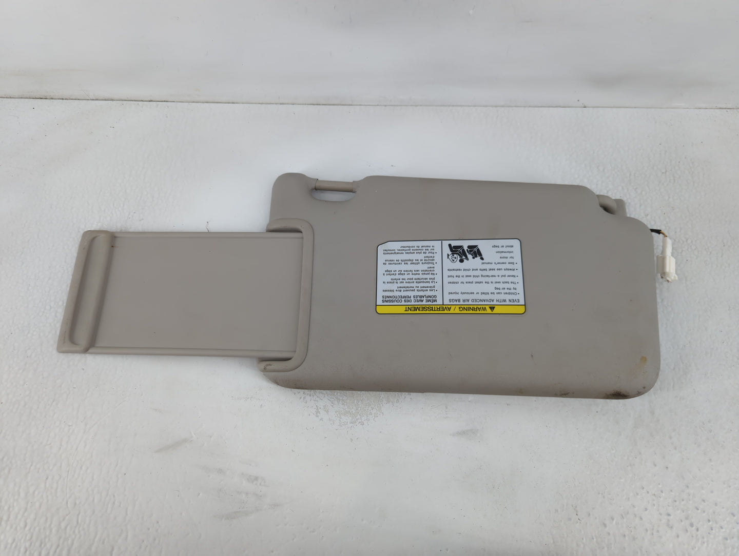 2018-2021 Nissan Kicks Sun Visor Shade Replacement Passenger Right Mirror Fits Fits 2018 2019 2020 2021 OEM Used Auto Parts 
