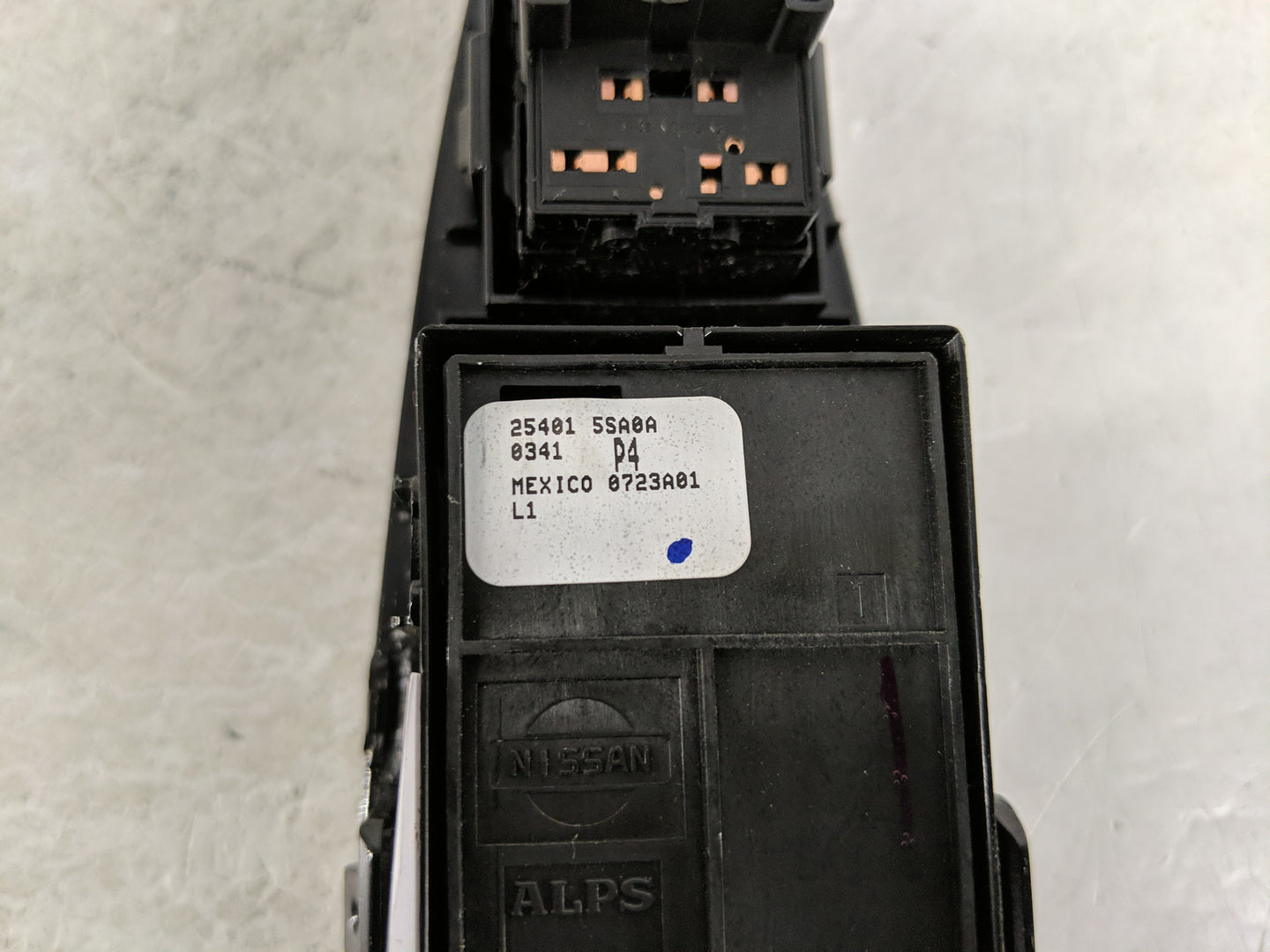2018-2021 Nissan Leaf Master Power Window Switch Replacement Driver Side Left P/N:25401 5SA0A Fits Fits 2018 2019 2020 2021 