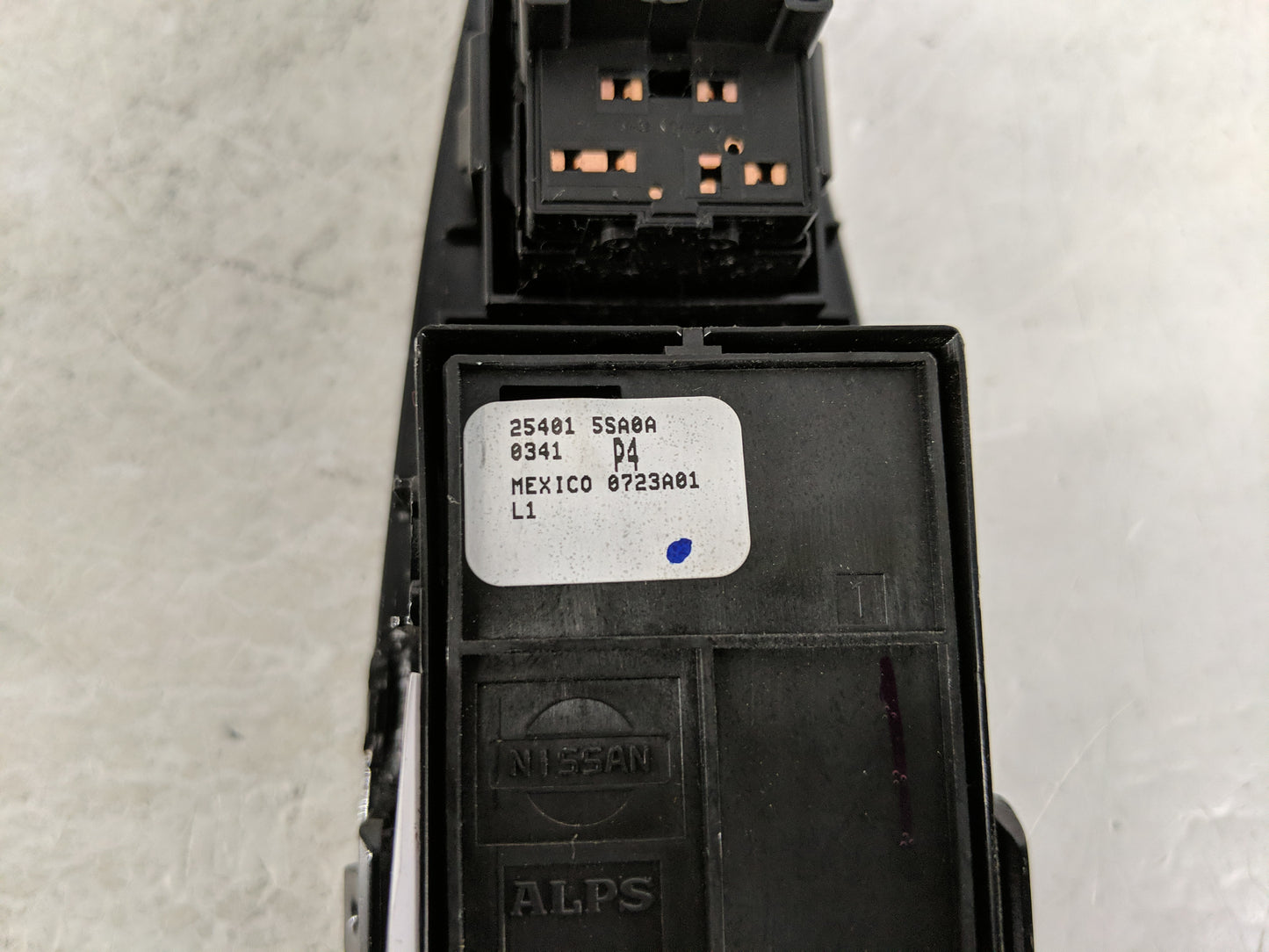 2018-2021 Nissan Leaf Master Power Window Switch Replacement Driver Side Left P/N:25401 5SA0A Fits Fits 2018 2019 2020 2021 