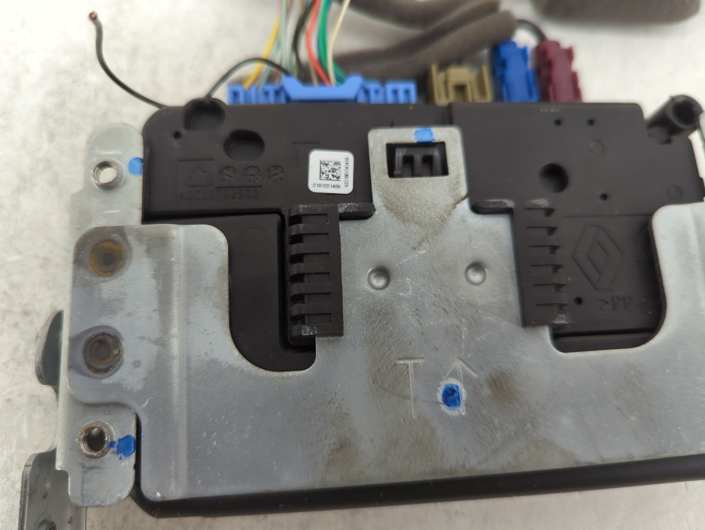 2021 Nissan Maxima Telematics Control Module 282755na1a - Oemusedautoparts1.com