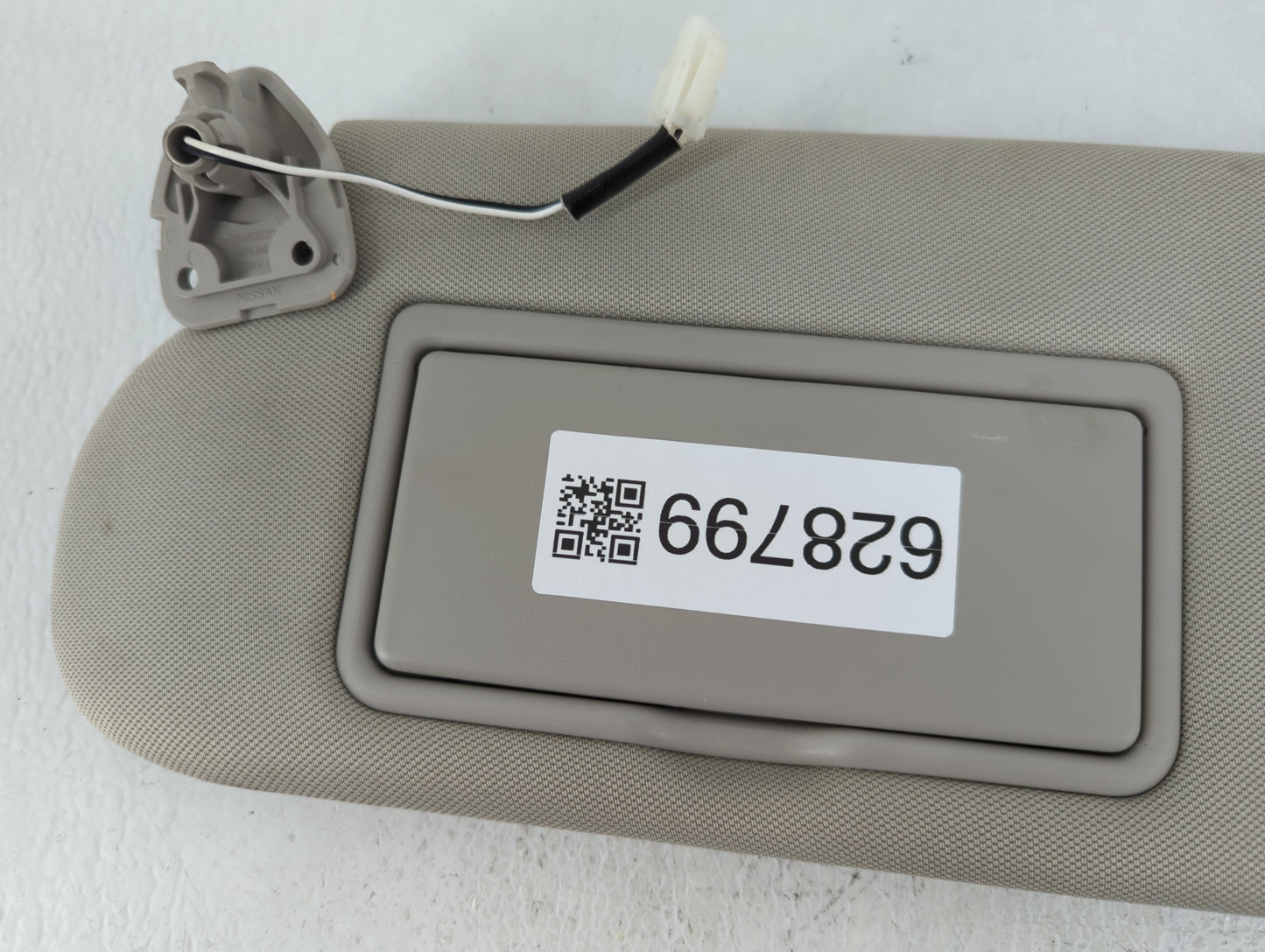 2019-2022 Nissan Murano Sun Visor Shade Replacement Driver Left Mirror Fits Fits 2019 2020 2021 2022 OEM Used Auto Parts - O